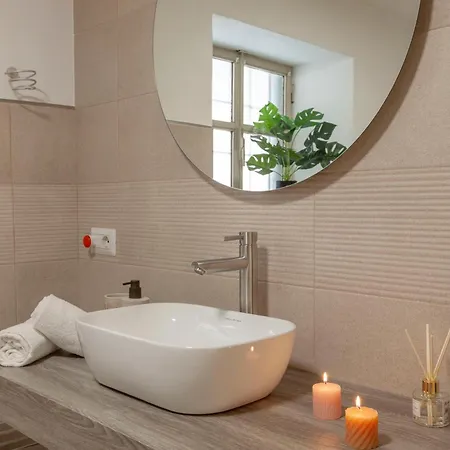 Bricco 6br, Luxury Countryside Retreat * Santo Stefano Belbo