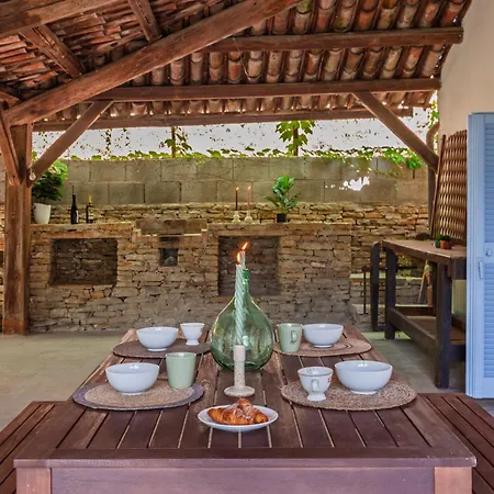 Bricco 6br, Luxury Countryside Retreat *