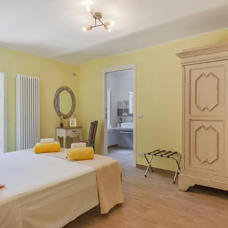 Villa Bricco 6br, Luxury Countryside Retreat Santo Stefano Belbo