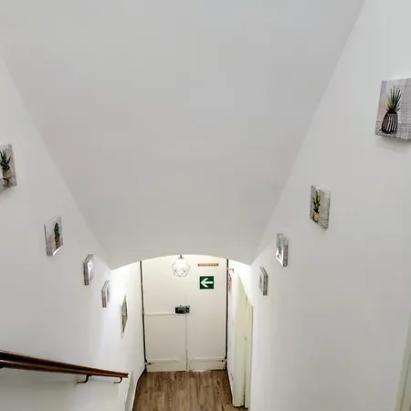 Bricco 6br, Luxury Countryside Retreat Santo Stefano Belbo