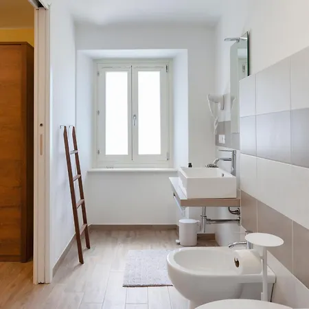 Bricco 6br, Luxury Countryside Retreat Villa Santo Stefano Belbo